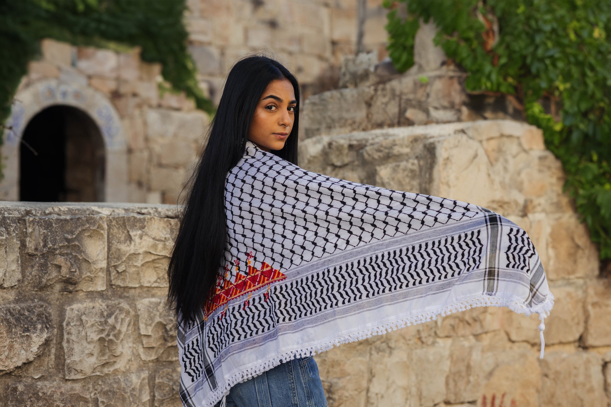 Handmade Tatreez Kuffiyeh – قلادة غزة