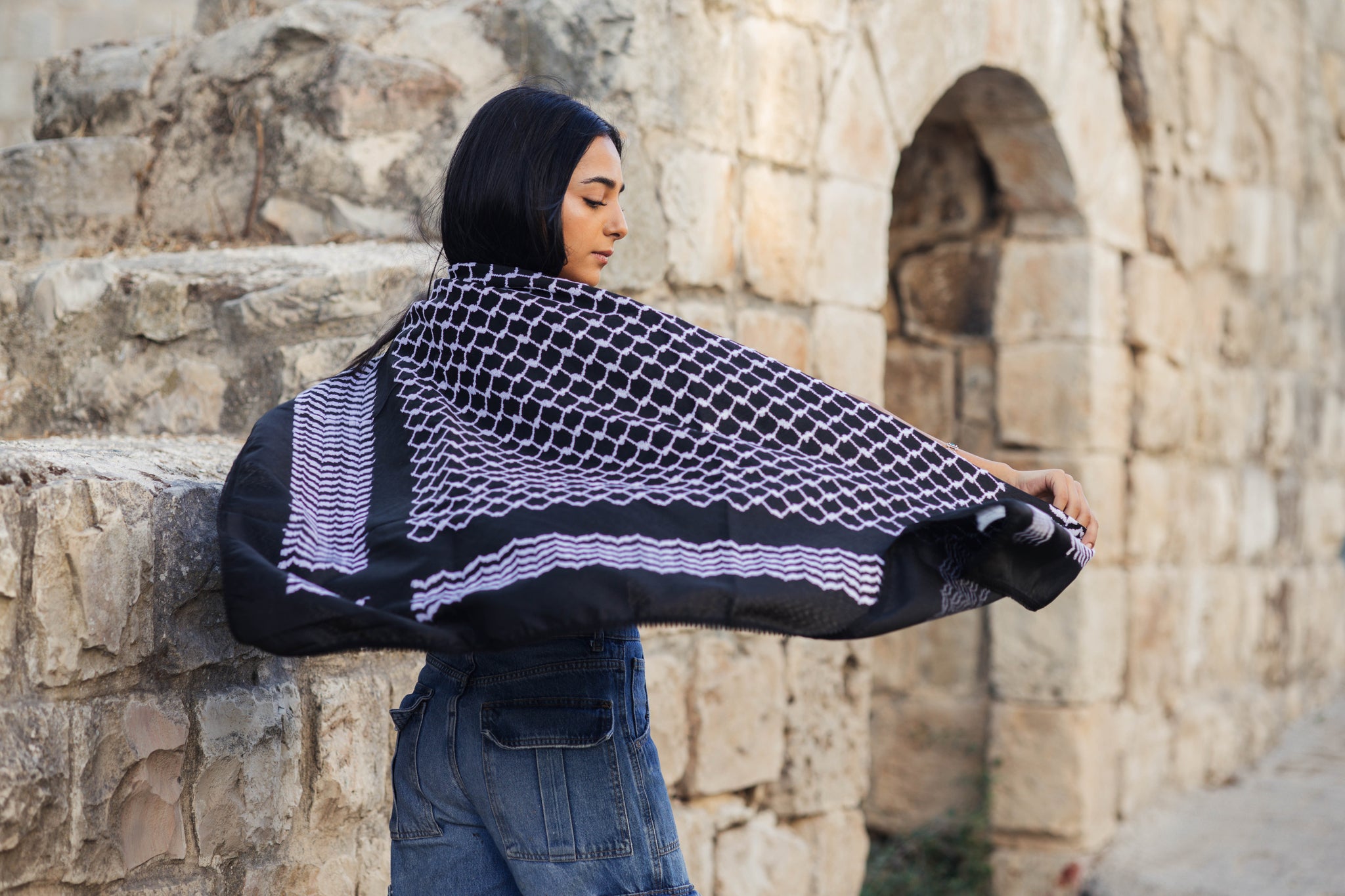 Black-Ground Palestinian Keffiyeh – Woven in Nablus