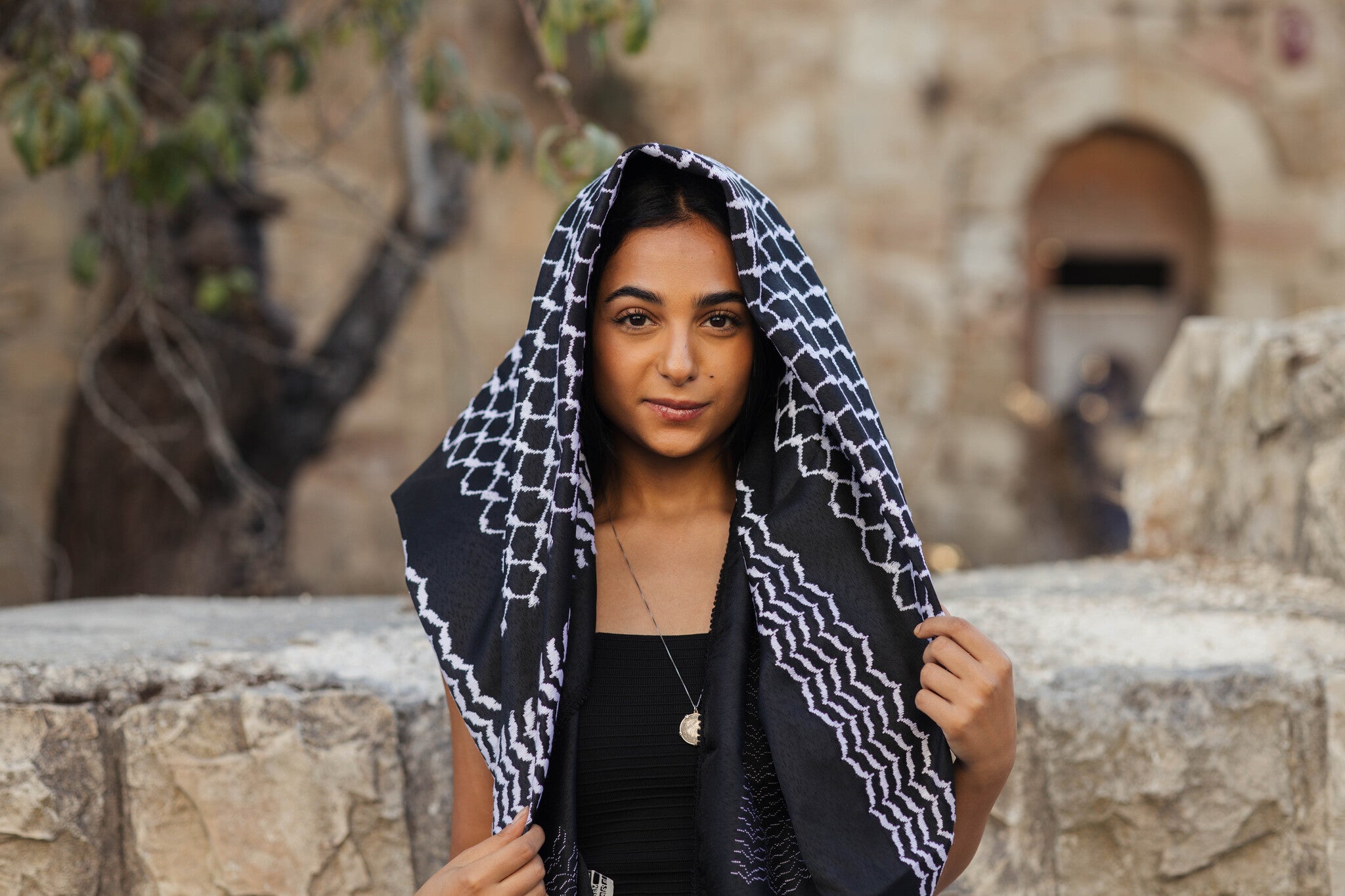 Black-Ground Palestinian Keffiyeh – Woven in Nablus