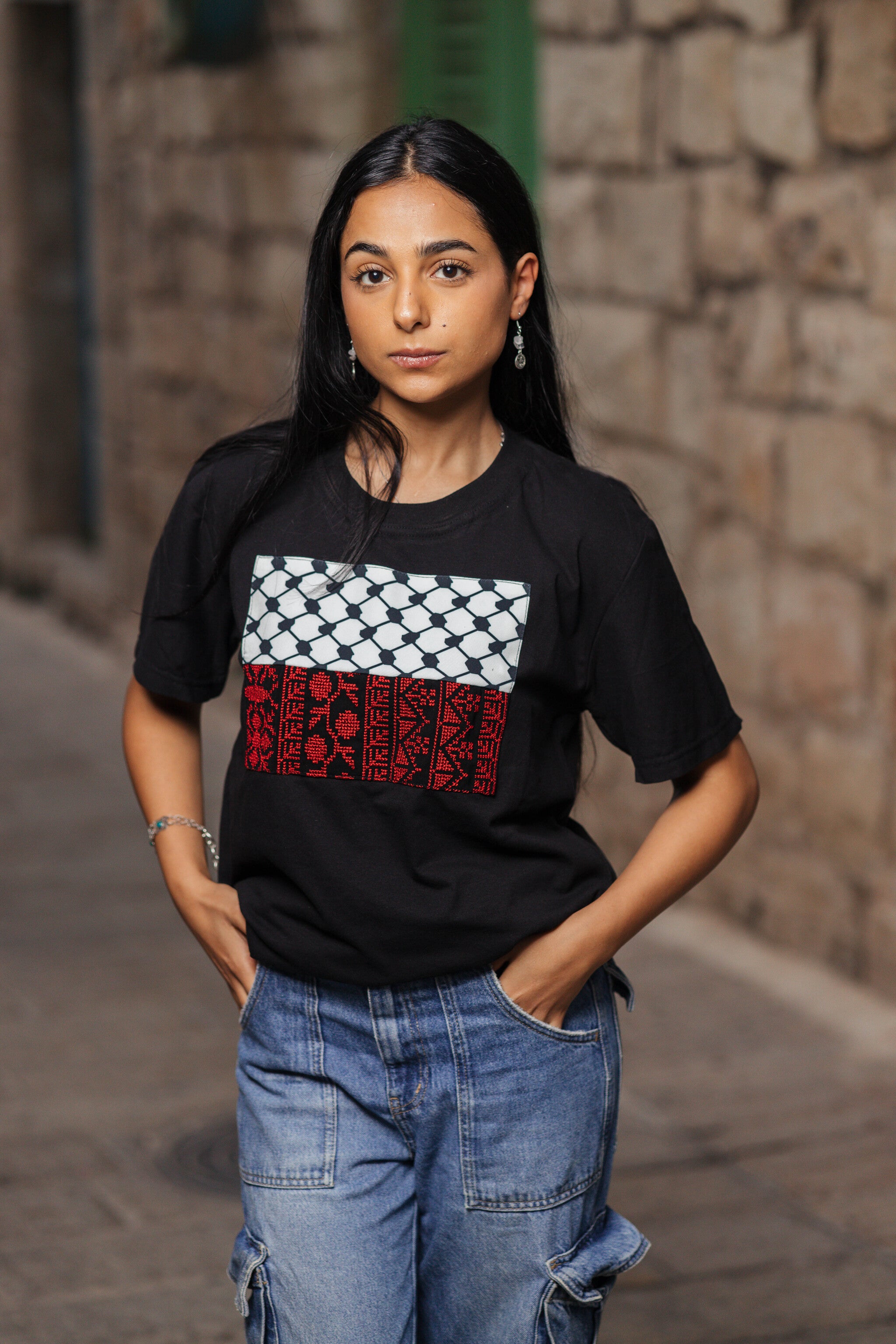 Palestinian Heritage T-Shirt – Keffiyeh & Tatreez Design
