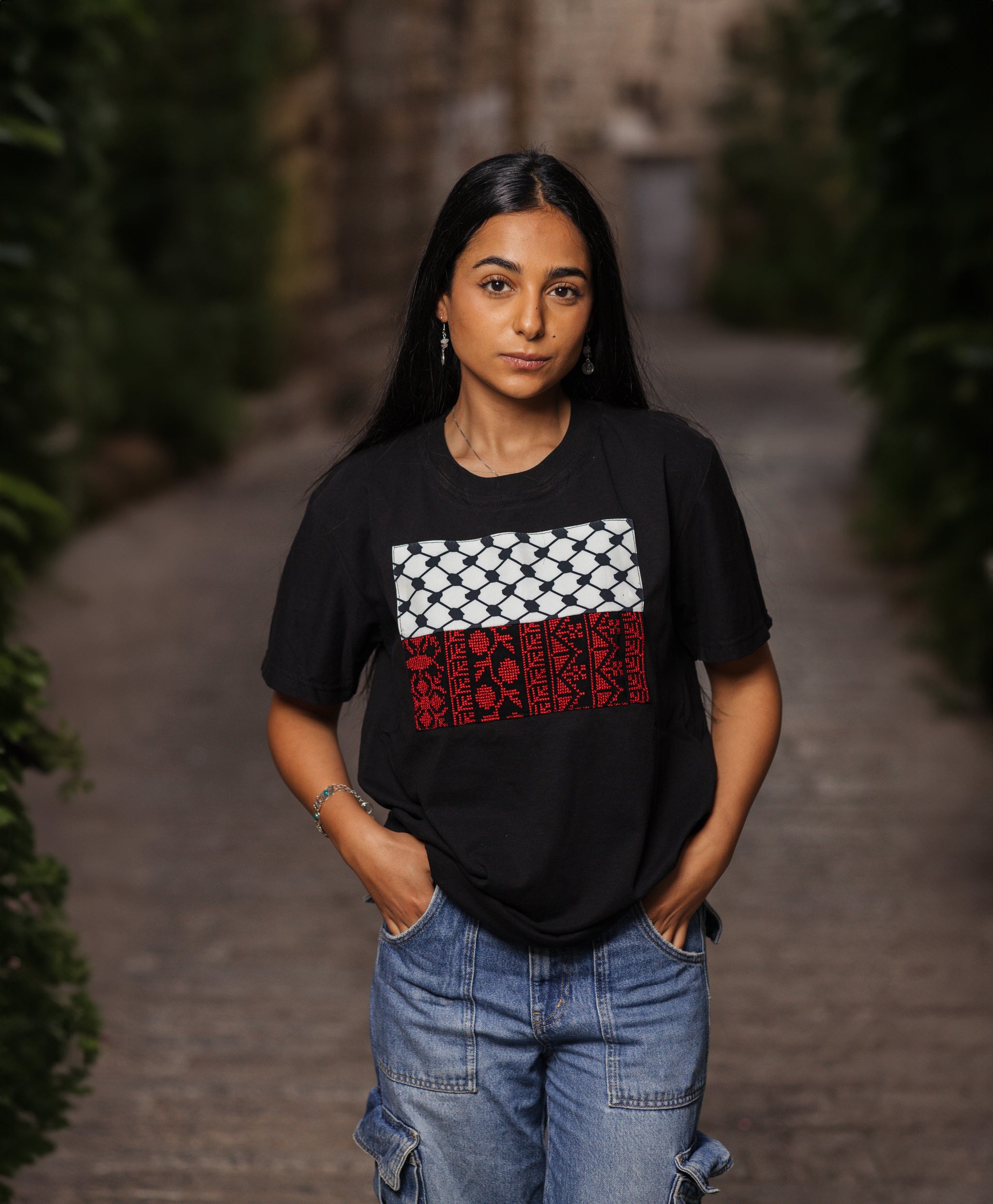 Palestinian Heritage T-Shirt – Keffiyeh & Tatreez Design
