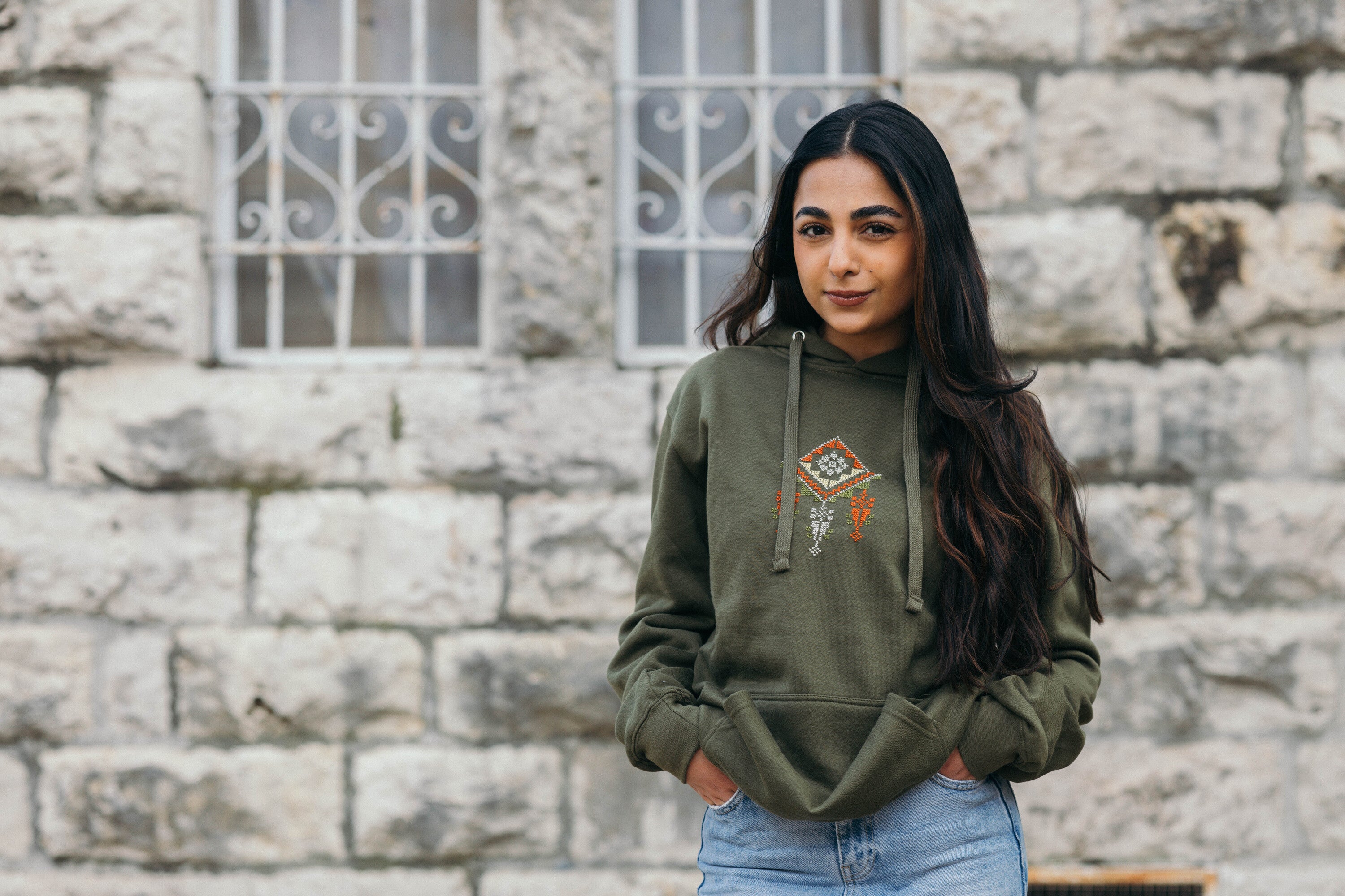 Tatreez Heritage Hoodie – Al-Hayat Pattern (Olive Green)